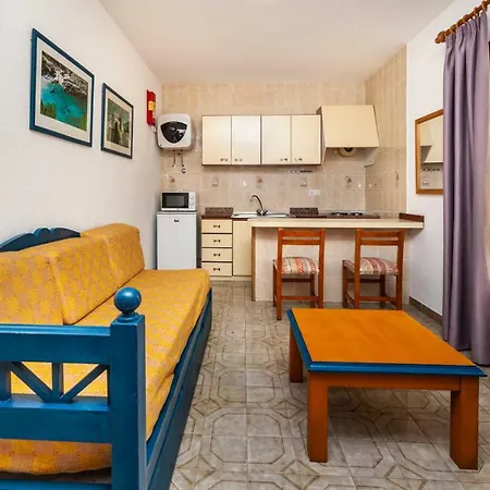 Charlys Picafort Apartment *